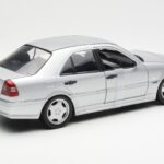 Mercedes C36 AMG W202 シルバー UT Models 1:18 - image 2 of 6