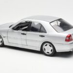 Mercedes C36 AMG W202 シルバー UT Models 1:18 - image 5 of 6