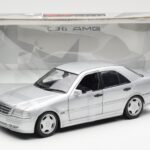 Mercedes C36 AMG W202 シルバー UT Models 1:18 - image 6 of 6