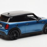 Mini Cooper S F56 Island ブルー Otto 1:18 - image 2 of 6