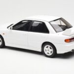 Mitsubishi Lancer Evo III スコティアホワイト Otto 1:18 - image 5 of 6