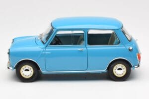 Morris Mini Minor ブルー Kyosho 1:18 08964BL メタル - 画像 4/8
