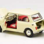 Morris Mini Minor ホワイト Kyosho 1:18 - image 5 of 8
