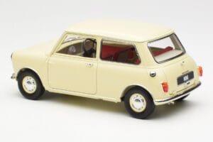 Morris Mini Minor ホワイト Kyosho 1:18 08964W メタル - 画像 7/8
