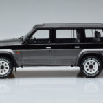 Nissan Patrol GR Y60 グレー Otto 1:18 - image 3 of 6