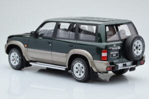Nissan Patrol GR Y61 グリーン Otto 1:18 OT433 レジン - 画像 4/5