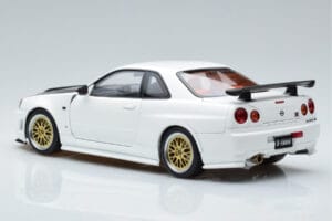 Nissan Skyline GT-R R34 Nismo Z-Tune ホワイト MotorHelix 1:18 M83407 メタル - 画像 7/11