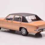 Opel Diplomat B ベージュメタリック MCG 1:18 - image 5 of 6