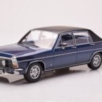 Opel Diplomat B ダークブルーメタリック MCG 1:18