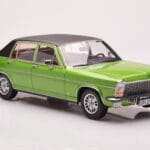 Opel Diplomat B グリーンメタリック MCG 1:18 - image 4 of 6