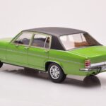 Opel Diplomat B グリーンメタリック MCG 1:18 - image 5 of 6