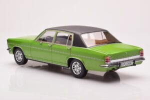Opel Diplomat B グリーンメタリック MCG 1:18 MCG18337 メタル - 画像 5/6