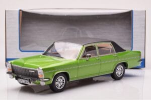 Opel Diplomat B グリーンメタリック MCG 1:18 MCG18337 メタル - 画像 6/6