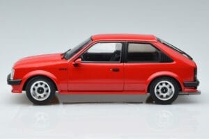Opel Kadett D GTE レッド MCG 1:18 MCG18269 メタル - 画像 3/6