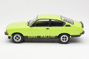 Opel Kadett E Rally 2.0 グリーン ブラック Norev 1:18 183653 メタル - 画像 3/6