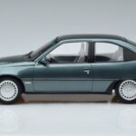 Opel Kadett E GSi ブルーメタリック Norev 1:18 183614 メタル - image 3 of 6