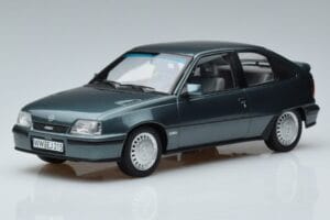 Opel Kadett E GSi ブルーメタリック Norev 1:18 183614 メタル