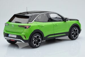 Opel Mokka-e GS Line マッチャグリーン Otto 1:18 OT435 レジン - 画像 2/5