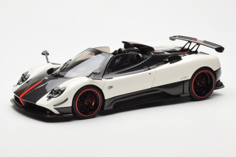 Pagani Zonda Cinque Roadster ホワイト Benny Almost Real 1:18