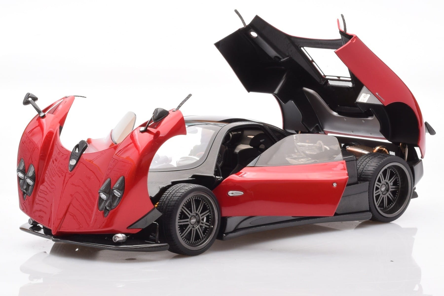 Pagani Zonda F レッド Monza Almost Real 1:18 850406001 メタル - 画像 2/8