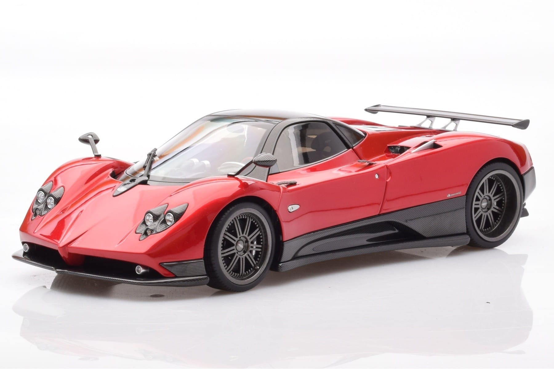 Pagani Zonda F レッド Monza Almost Real 1:18 850406001 メタル