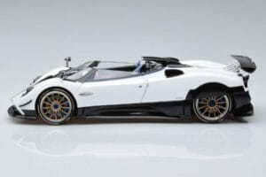 Pagani Zonda HP Barchetta カーボンファイバー ホワイト LCD 1:18 LCD18009 WH メタル - 画像 5/9