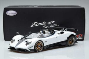 Pagani Zonda HP Barchetta カーボンファイバー ホワイト LCD 1:18 LCD18009 WH メタル - 画像 9/9