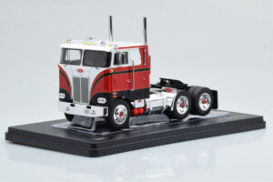 Peterbilt 352 Pacemaker レッド ホワイト IXO 1:43