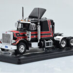 Peterbilt 359 ブラック レッド IXO 1:43