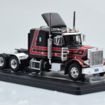 Peterbilt 359 ブラック レッド IXO 1:43 - image 3 of 4