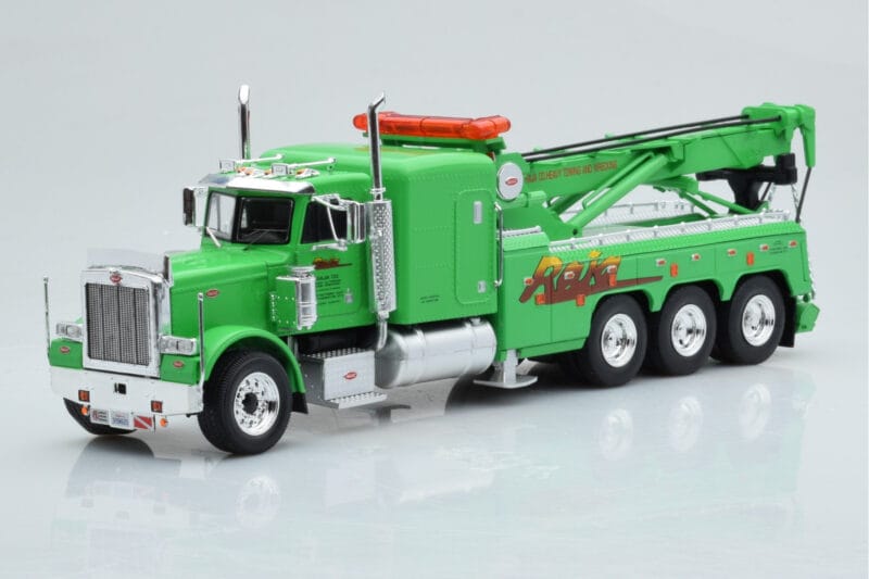 Peterbilt 359 Wrecker Road Service グリーン IXO 1:43