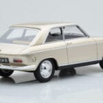Peugeot 204 Coupe ベージュ Otto 1:18 - image 2 of 6