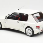Peugeot 205 Dimma ホワイト Otto 1:18 - image 5 of 6