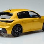 Peugeot 208 GT Line イエロー Otto 1:18 OT930 レジン - image 2 of 6