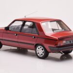Peugeot 305 GTX レッド Plaisir Otto 1:18 - image 5 of 6