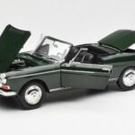 Peugeot 404 カブリオレ Antique Green 限定版 Norev 1:18 - image 2 of 8