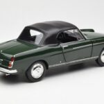 Peugeot 404 カブリオレ Antique Green 限定版 Norev 1:18 - image 3 of 8