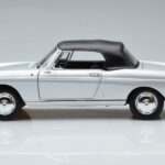 Peugeot 404 カブリオレ シルバー Norev 1:18 - image 4 of 8