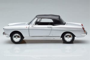 Peugeot 404 カブリオレ シルバー Norev 1:18 184835 メタル - 画像 4/8