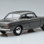 Peugeot 404 Coupe グラファイトグレー Norev 1:18 - image 3 of 7