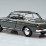 Peugeot 404 Coupe グラファイトグレー Norev 1:18 - image 6 of 7
