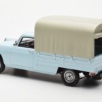 Peugeot 404 Pickup Bache パステルブルー Otto 1:18 - image 5 of 6