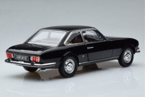 Peugeot 504 Coupe ブラック Norev 1:18 184816 メタル - 画像 3/7