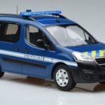 Peugeot Partner Gendarmerie Norev 1:18 184895 メタル - image 4 of 6