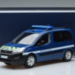 Peugeot Partner Gendarmerie Norev 1:18 184895 メタル - image 6 of 6