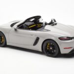 Porsche 718 Spyder クレヨングレー GT Spirit 1:18 - image 5 of 6