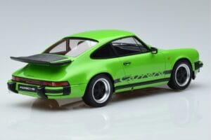 Porsche 911 3.2 Carrera ライムグリーン GT Spirit 1:18 GT740 レジン - 画像 2/6