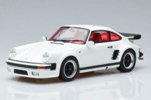 Porsche 911 930 Turbo S Grand Prix White GT Spirit 1:18 GT786 レジン