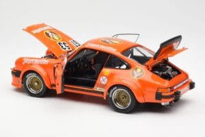 Porsche 911 934 Jagermeister 1977 Schuco 1:18 450033500 メタル - 画像 5/8