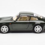 Porsche 911 964 Carrera 4 グリーン メタリック Asia Exclusive Norev 1:18 - image 4 of 8